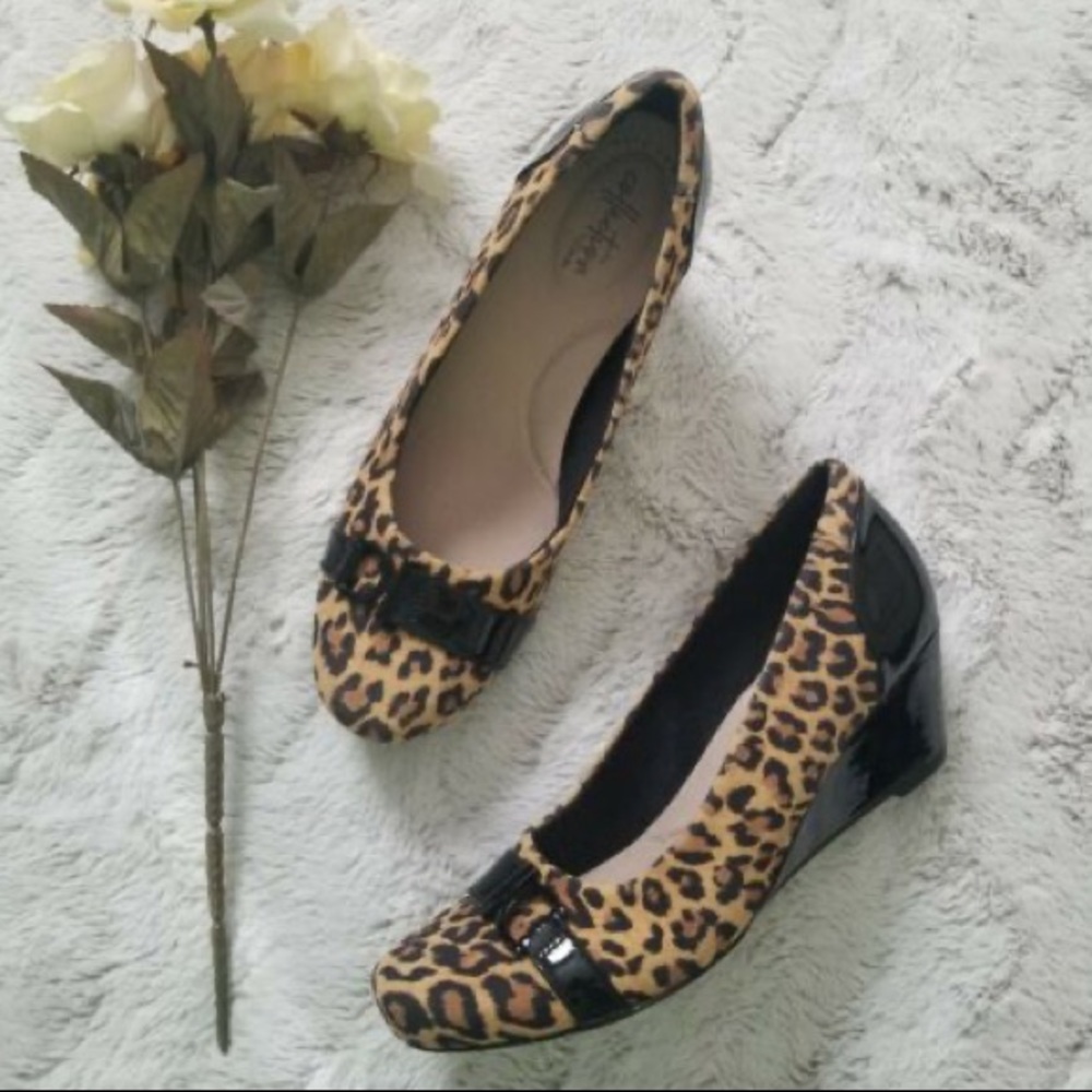 New clarks women Flores Tulip Wedge Pump - Picture 14 of 16